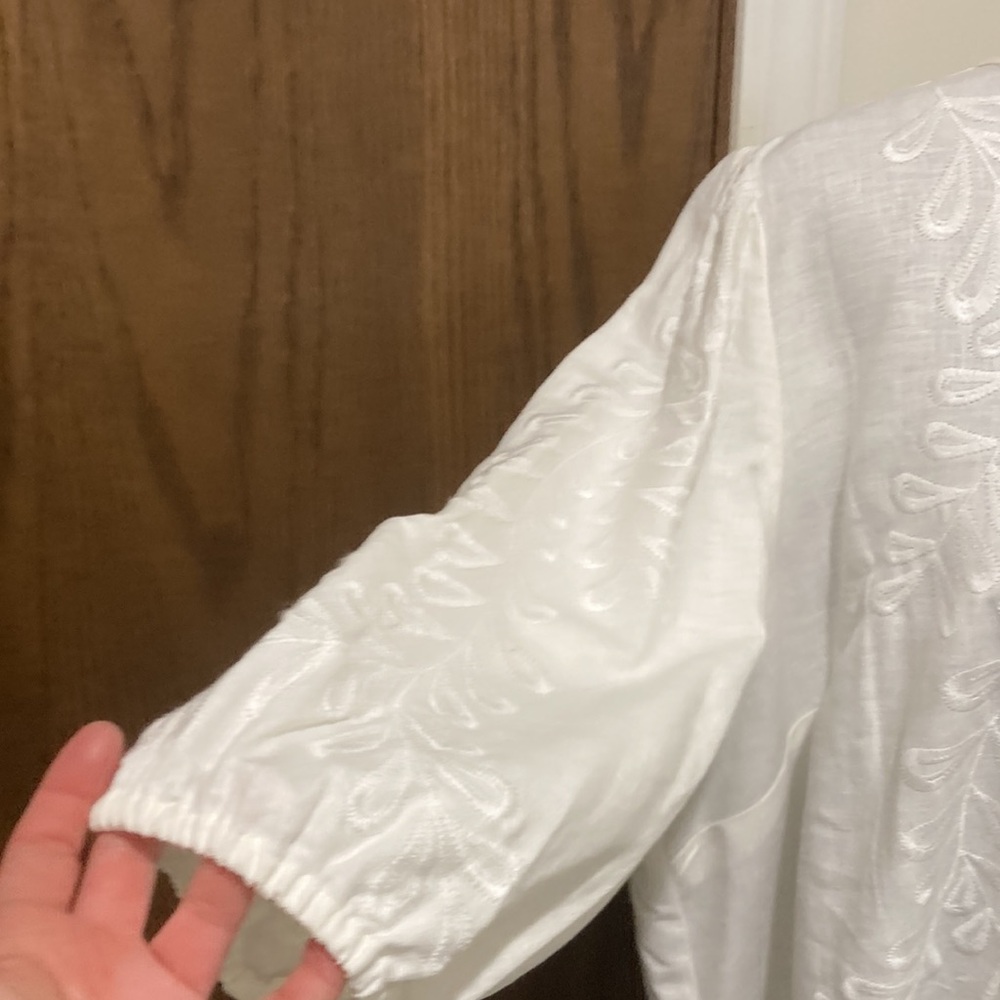 New white linen blend embroidered shift dress - Picture 11 of 11